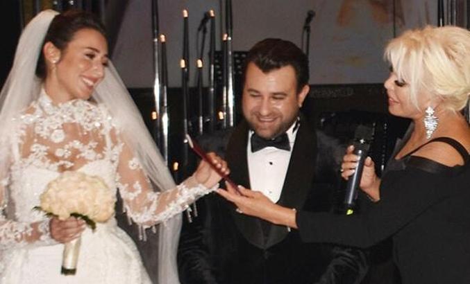 Evlilik cüzdanını Ajda Pekkan verdi