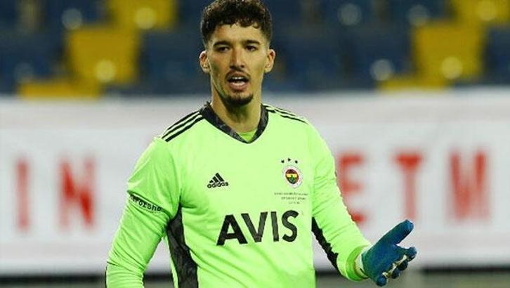 Fenerbahçe'de Altay Bayındır şoku! Kırmızı kart...
