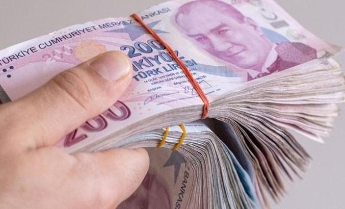 Kredi müjdesi, faizler düşürüldü! Bankada hesabı olanlar...