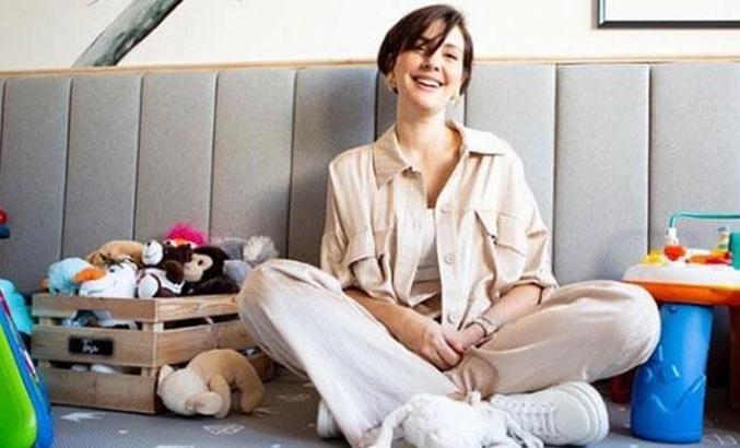 Bergüzar Korel'in karnı belirginleşti!
