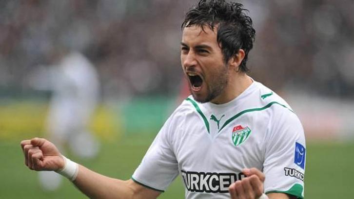 Bursaspor'da iki isim kadro dışı!