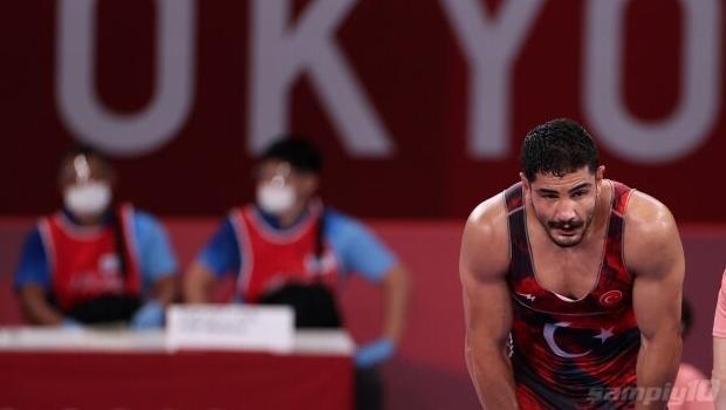 Taha Akgül'den bronz madalya
