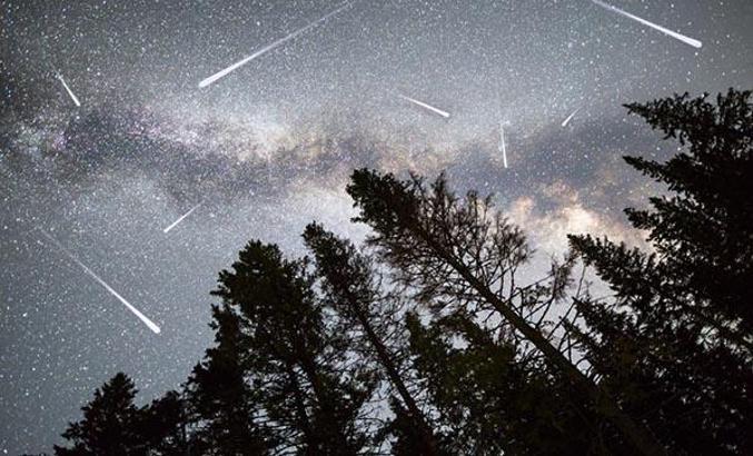 Perseid meteor yağmuru ne zaman? Perseid meteor yağmuru nasıl izlenir?