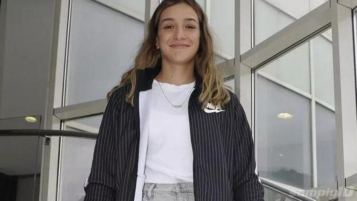 Buse Naz Çakıroğlu: Bütün sporcuların hedefi İstiklal Marşı'nı dinletebilmek