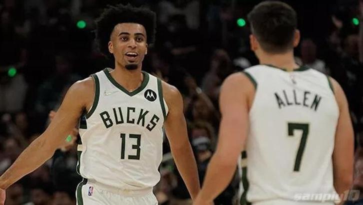 Antetokounmpo'dan 32 sayı, 14 ribaunt