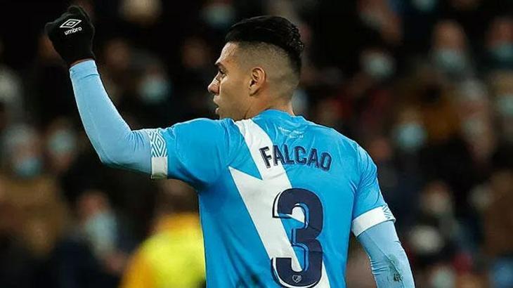 3 hafta sahalardan uzak kalacaktı! Vallecano'dan Falcao kararı