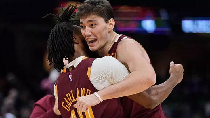Cedi Osman şov yaptı! 26 sayı, 2 ribaunt, 5 asist