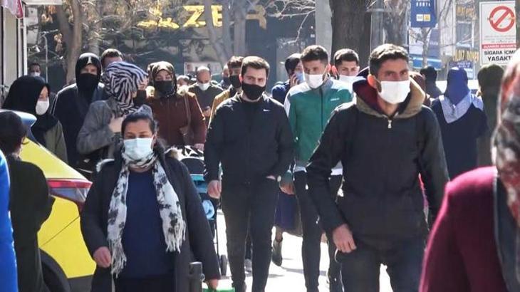 Hastaneye başvuru sayılarında artış! 3'üncü doz aşı açıklaması...