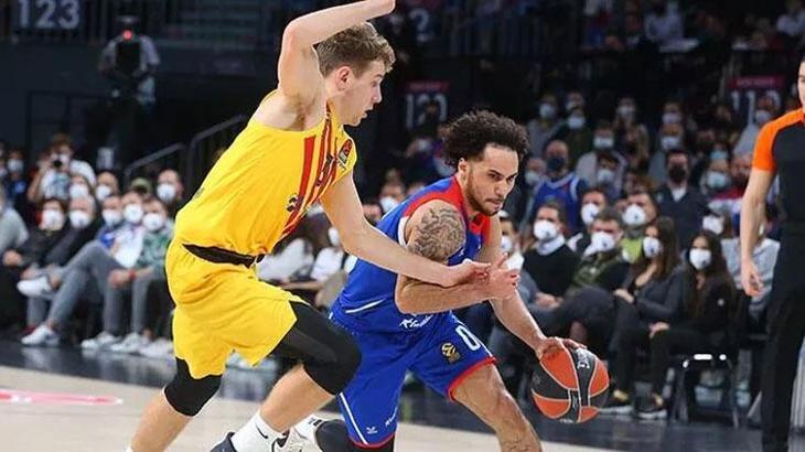 Anadolu Efes'ten Baskonia'ya 10 sayı fark
