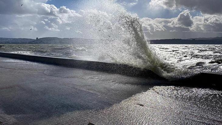 İzmir'e yarın için son dakika hava durumu uyarısı! Fırtına ve yağmur geliyor, 3 Şubat'a kadar...