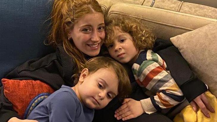 Hazal Kaya'dan yeni fotoÄŸraf: Hem ana hem hala