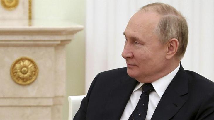 Putin'den şaşırtan karar! Ev hapsine alındılar