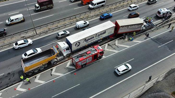 İstanbul'da Zincirleme Kaza! Trafik Durma Noktasına Geldi - Yaşam Haberleri