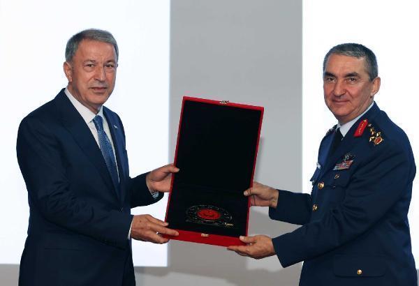 Hava Kuvvetleri Komutanlığı'nda devir teslim töreni