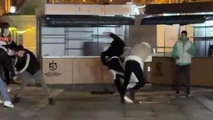 'Eski sevgilimle neden konuştun' kavgası! Bıçaklandılar