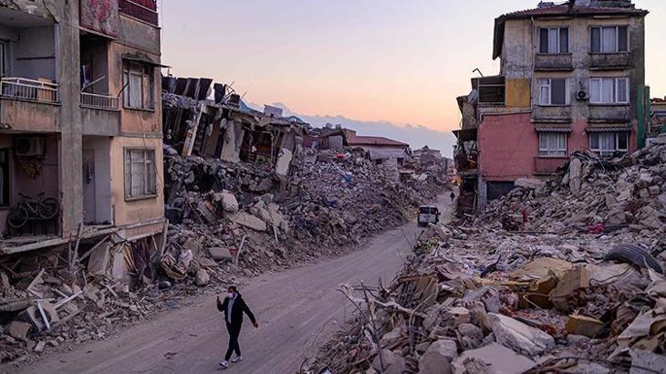 Deprem felaketinde can kaybı 42 bin 310'a yükseldi