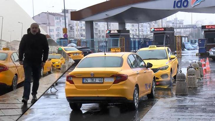 Yenikapı'da taksicilerin 'sefer iptal' yalanı! '1000 TL'ye götürürüm'