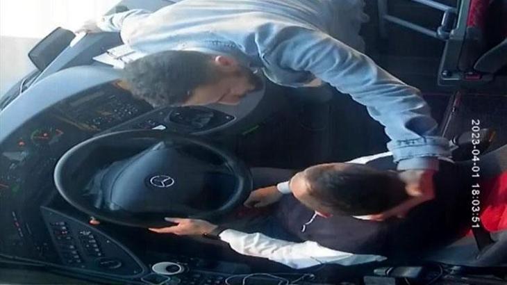 Yolcu otobüsünde hareketli anlar! Şoförü bıçakla rehin alıp aracı kaçırdı