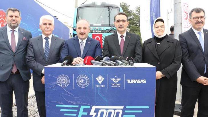 Türkiye'de bir ilk! Bakan Varank: Ülkemizin ilk elektrikli lokomotifi, Türkiye Yüzyılı'nın nişanelerinden bir tanesi olacak