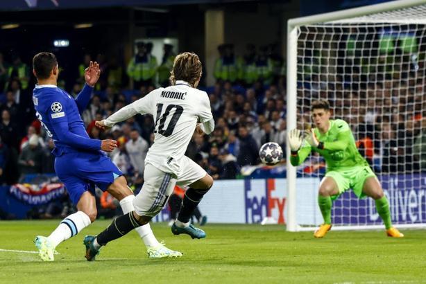 Real Madrid ve Milan, Şampiyonlar Ligi’nde yarı finale yükseldi
