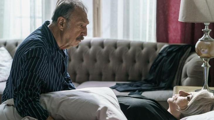 Sedat, Nalan ve Hayri'yi yakalıyor! Camdaki Kız'ın yeni bölümünde neler oldu?