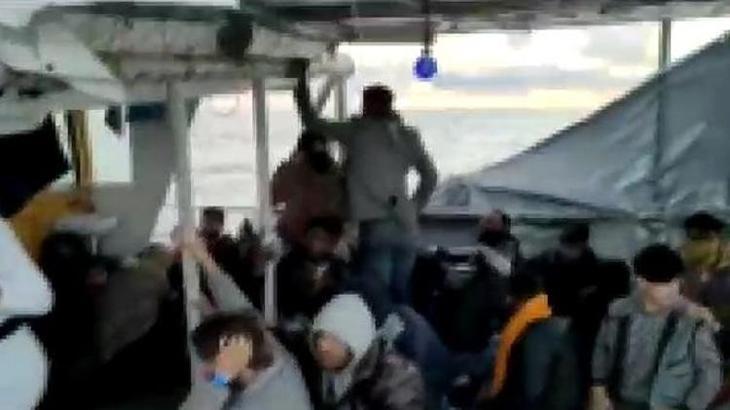 İstanbul'da kaçak göçmen operasyonu: Tekneleri batmak üzereyken kurtarıldılar