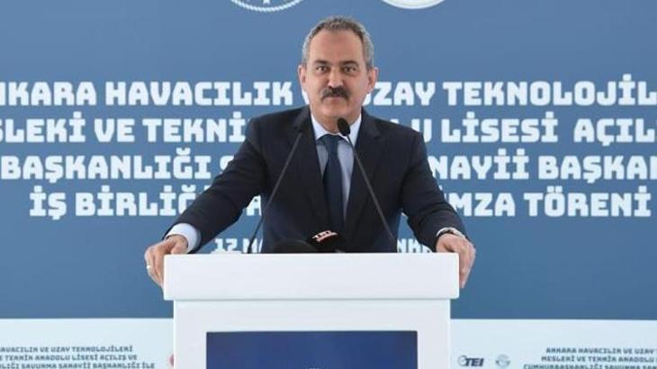 Özdemir Bayraktar’ın adı Türkiye’nin ilk uzay ve havacılık lisesinde yaşatılacak