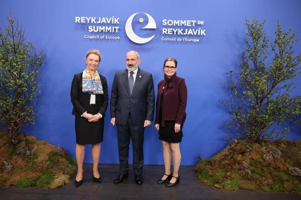 Paşinyan: Ermenistan, 86 bin 600 kilometrekarelik alanıyla Azerbaycan'ın toprak bütünlüğünü tanıyor