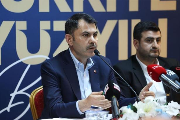 Bakan Kurum: Milletimiz 100 yılda yapılacak işleri 21 yıla sığdıranların yanında oldu