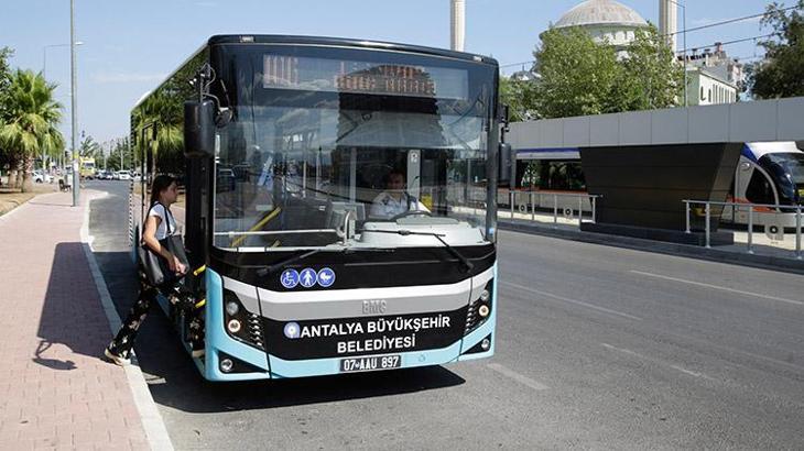 Tacizden şikayet edilince ortaya çıktı! Başkasının kartıyla otobüs kullanıp kameraları sökmüş