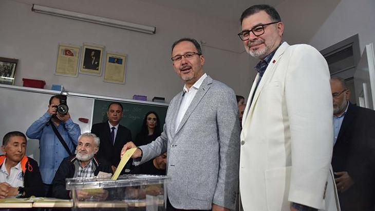 Bakan Kasapoğlu, oyunu İzmir'de kullandı