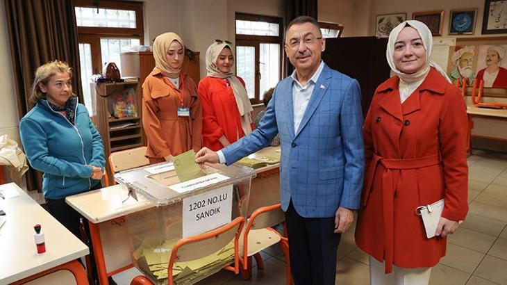 Fuat Oktay, Ankara'da oyunu kullandı