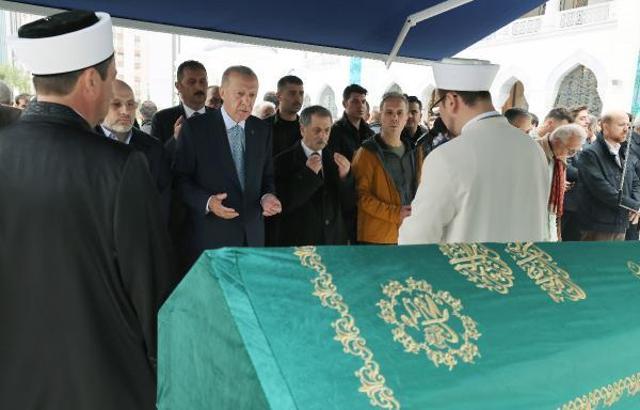 Cumhurbaşkanı Erdoğan Gazeteci Engin Ardıç'ın cenaze törenine katıldı