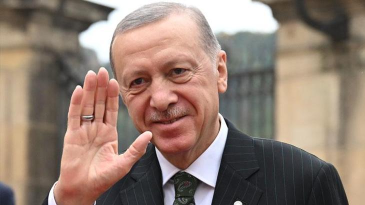 Macron ve Zelenski'den Cumhurbaşkanı Erdoğan'a Türkçe tebrik mesajı: Birlikte ilerlemeye devam edeceğiz
