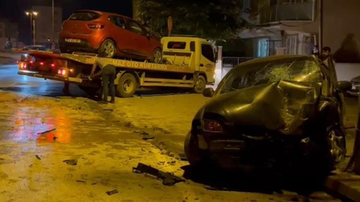 4 kişinin yaralandığı kazada 16 yaşındaki sürücü 2.40 promil alkollü çıktı
