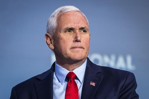 ABD’de başkanlık yarışı kızışıyor! Mike Pence resmen aday oldu
