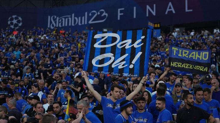Inter taraftarından Hakan Çalhanoğlu’na sevgi gösterisi