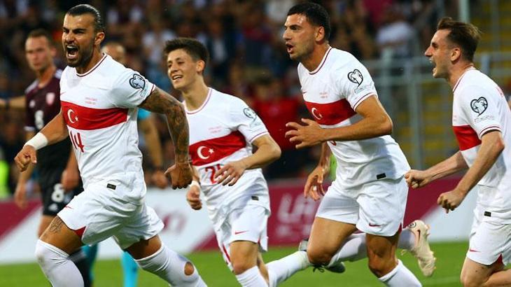 EURO 2024 yolunda Türkiye, Letonya'yı 90+5'te devirdi: 3-2