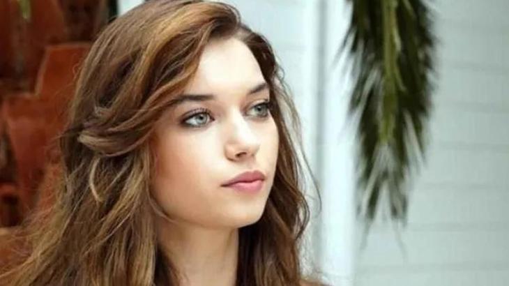 Afra Saraçoğlu'nun bikinisinin fiyatı dudak uçuklattı!