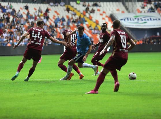 Adana Demirspor son dakika golüyle turu geçti