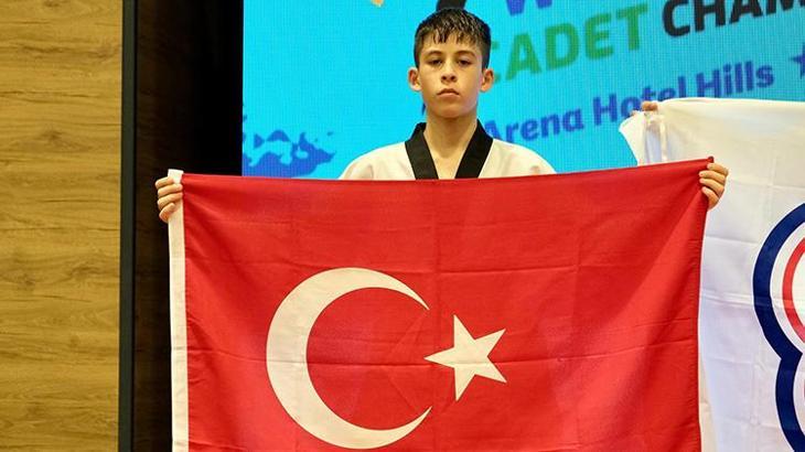 Utku Kap, Dünya Yıldızlar Taekwondo Şampiyonası'nda gümüş madalya kazandı