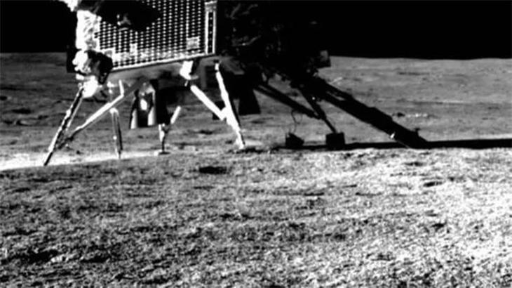 Ay keşif aracı, iniş aracının fotoğraflarını çekti! Bu fotoğraflar gelecek nesillere miras kalacak