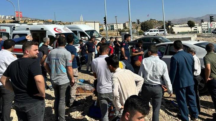 Şırnak'ta freni boşalan pikap kaza yaptı: 7 yaralı