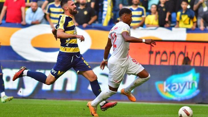 MKE Ankaragücü-Kayserispor maçında 3 puan 3 golle geldi