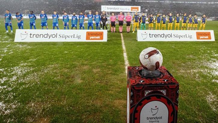 Kanarya kritik maçta geri döndü! Çaykur Rizespor - Fenerbahçe: 1-3