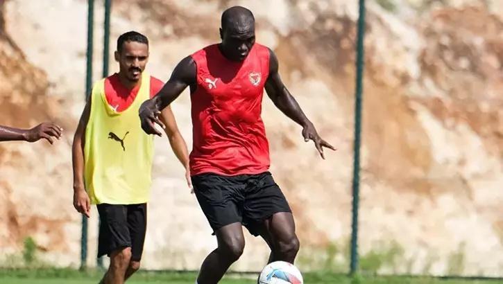 Hatayspor’da Vincent Aboubakar sahne alıyor