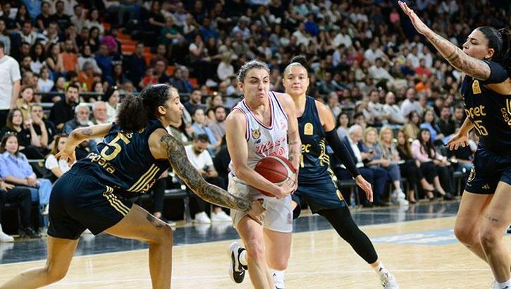 Fenerbahçe Opet'ten üst üste 7'nci şampiyonluk