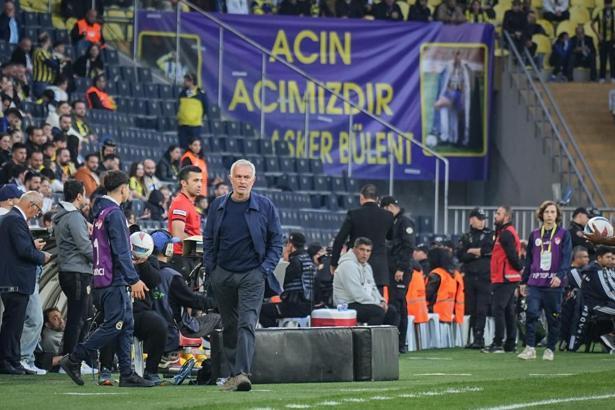 Muslera penaltı kullandı, Mourinho eleştirdi: Hikâyelerinin özeti gibi oldu