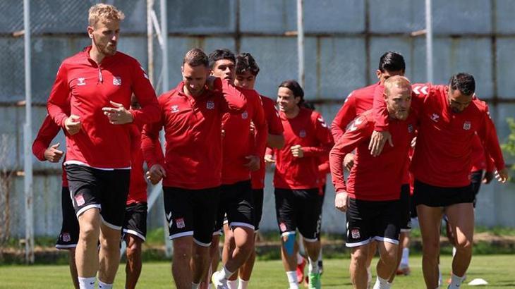 Sivasspor'a büyük şok! FIFA resmen açıkladı