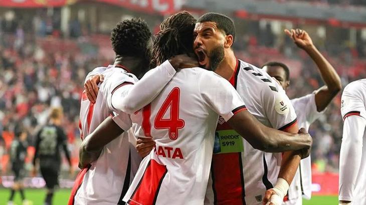 Samsunspor'da bir ayrılık daha! Her güzel hikayenin bir vedası vardır'